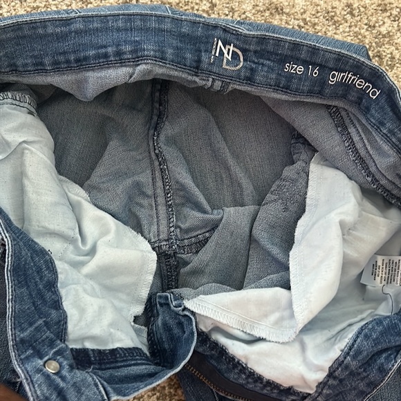 New Directions Plus Size 16 Girlfriend Jeans Stretch Embroidered Crop Ankle EUC - Picture 8 of 16